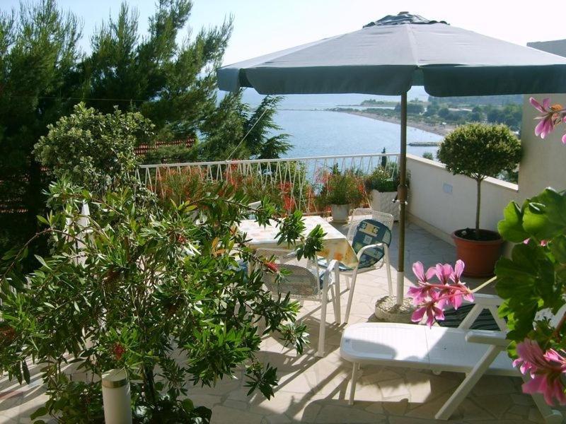 Apartment In Omis With Sea View, Balcony, Air Conditioning, Wi-Fi Exterior photo