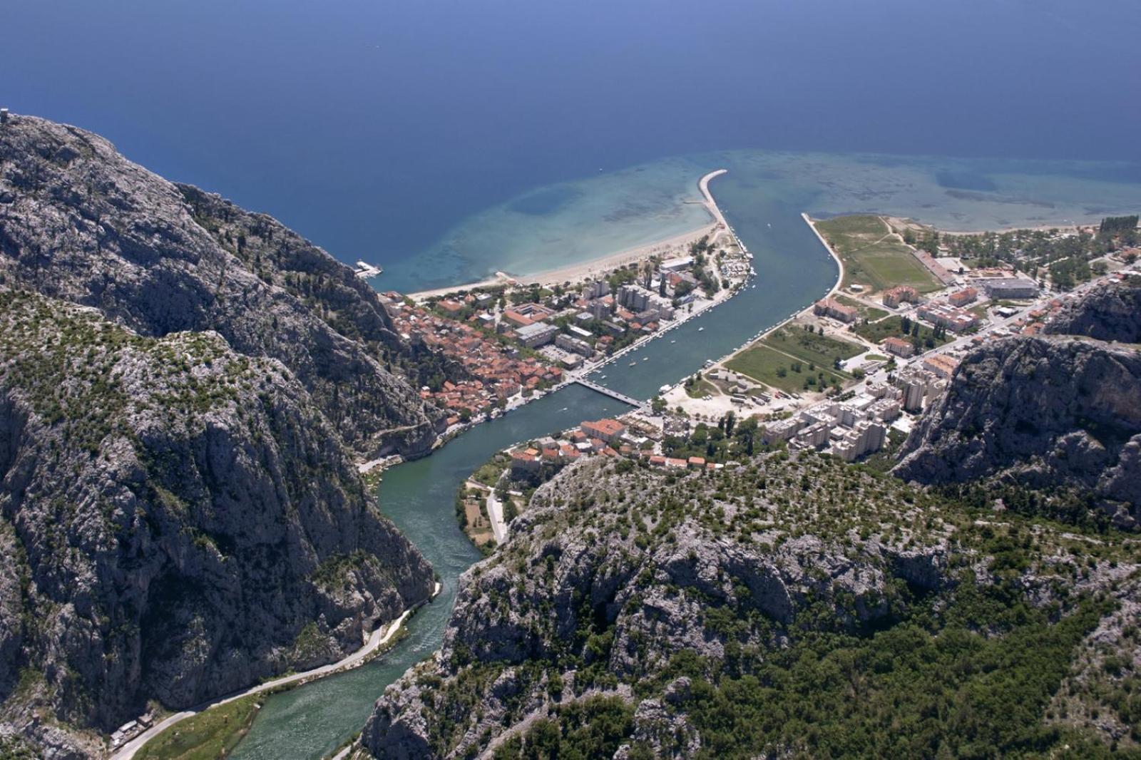 Apartment In Omis With Sea View, Balcony, Air Conditioning, Wi-Fi Exterior photo