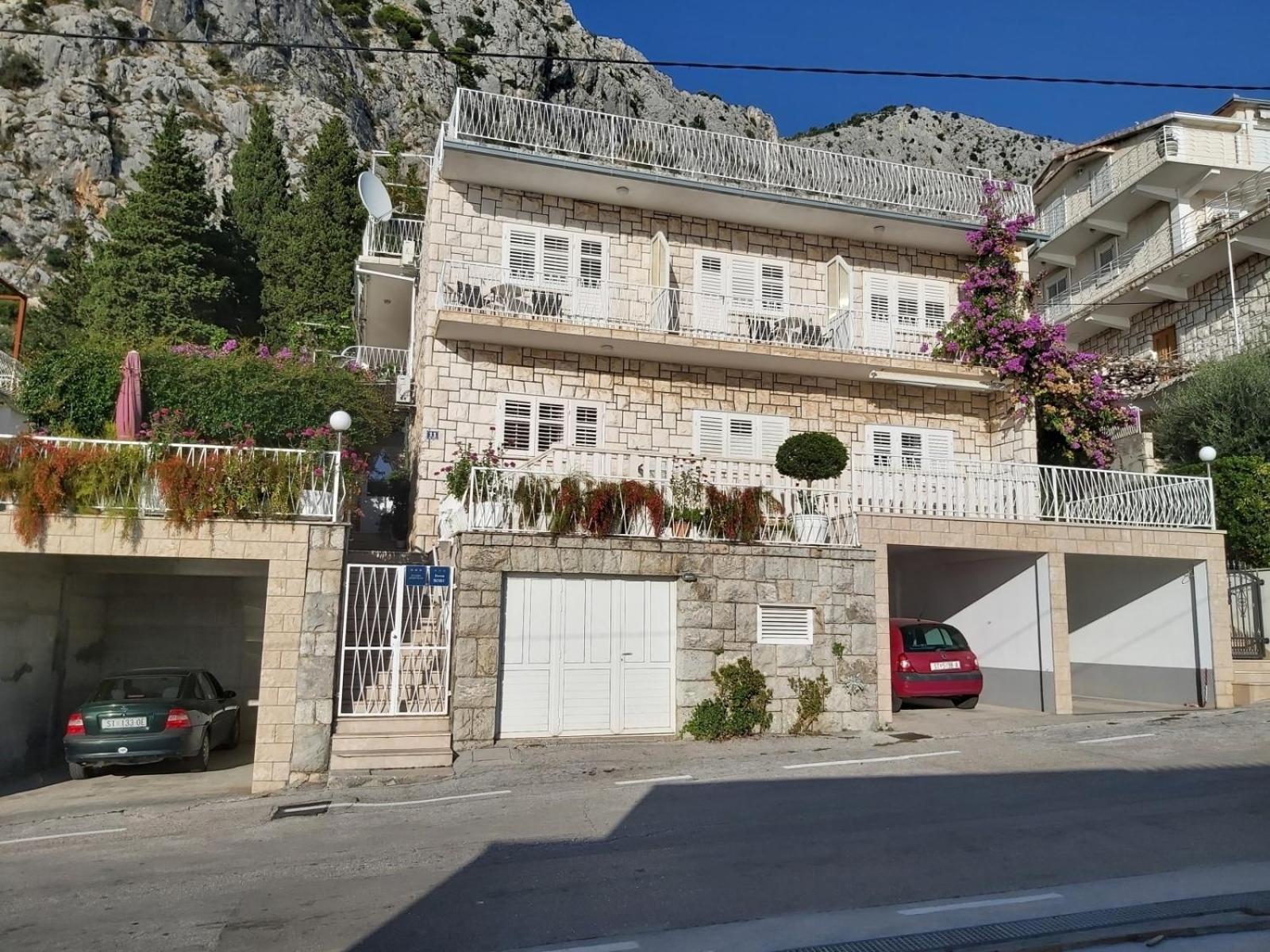 Apartment In Omis With Sea View, Balcony, Air Conditioning, Wi-Fi Exterior photo